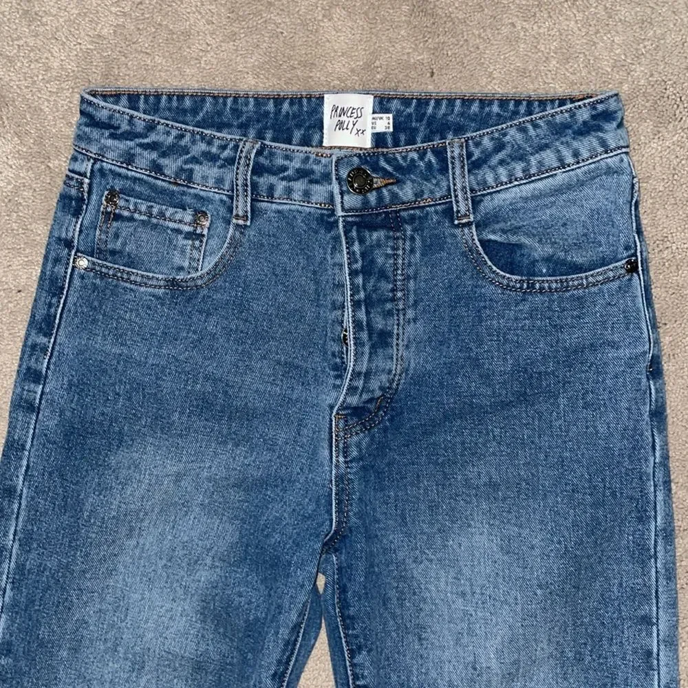 Princess Polly Button Fly Straight Leg Jeans Size 6​​​